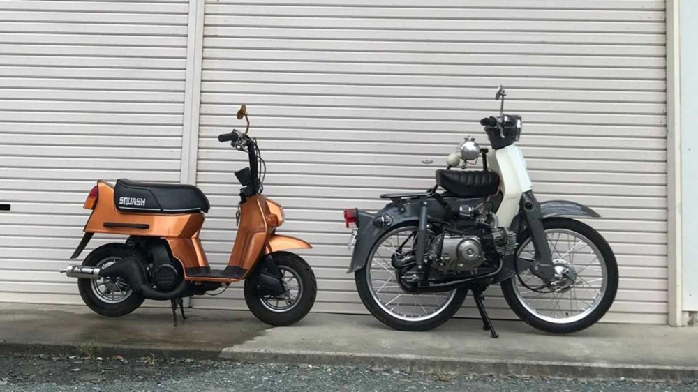 Honda Squash bên cạnh Honda Cub độ Honda Squash bên cạnh Honda Cub độ
