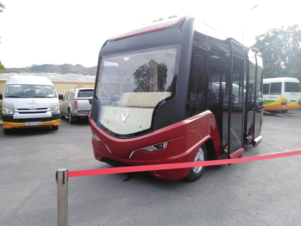 Chiếc xe buýt điện mang logo VinFast từng bị bắt gặp xuất hiện tại Vinpearl Nha Trang vào năm ngoái