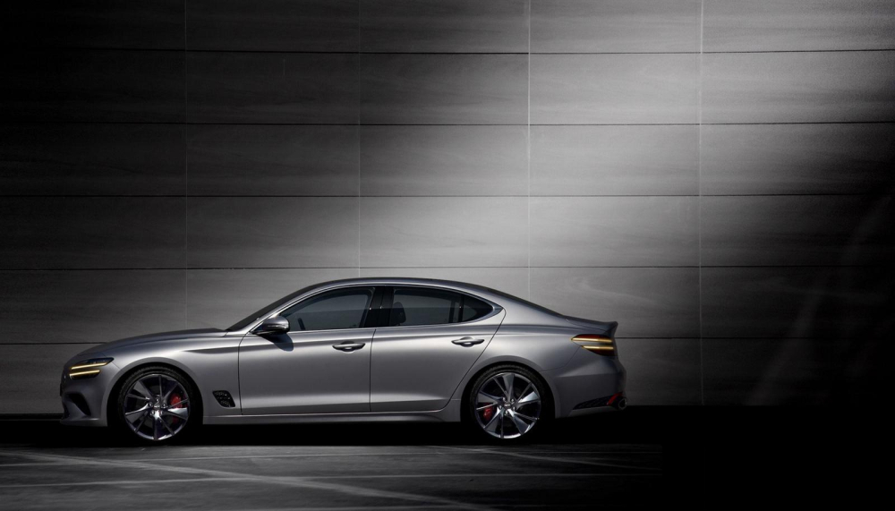 Không có gì lạ khi Genesis G70 2021 được trang bị vành la-zăng mới