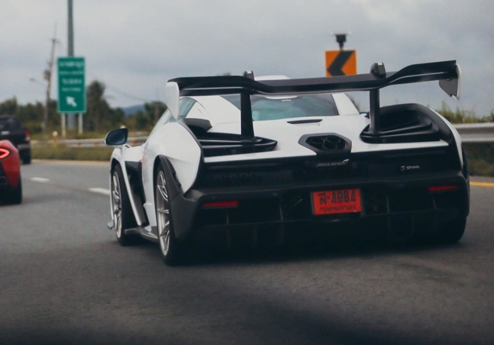 McLaren Senna lúc còn ở Thái Lan từng tham dự nhiều hành trình xe của câu lạc bộ McLaren ở nước này