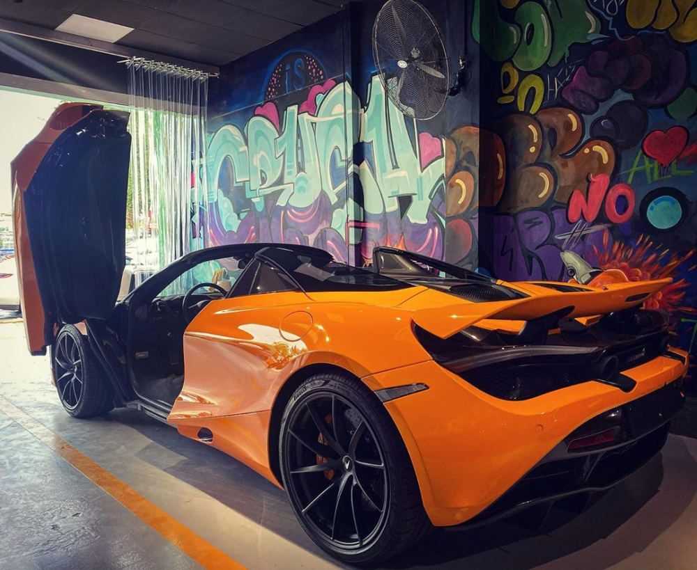 Đ&acirc;y l&agrave; chiếc McLaren 720S Spider duy nhất Việt Nam mang m&agrave;u cam McLaren Orange