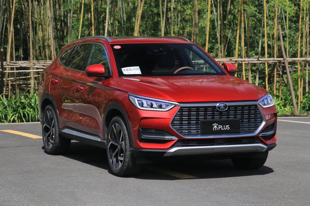 BYD Song Plus l&agrave; một mẫu SUV 5 chỗ c&oacute; h&igrave;nh thức hiện đại, đẹp mắt