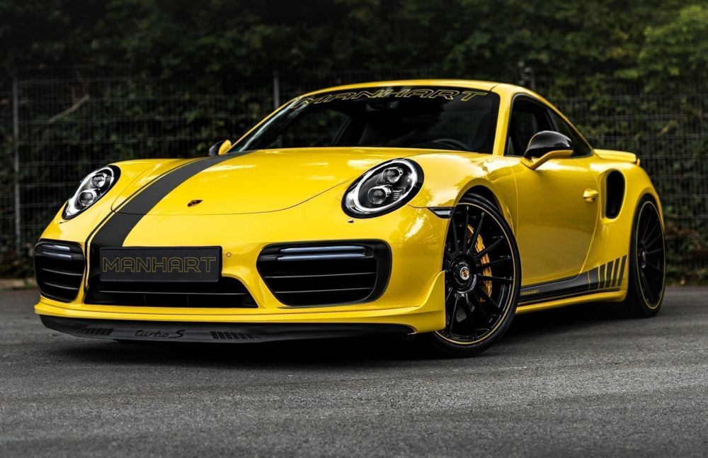Phía trước của chiếc Porsche 911 Turbo S Manhart TR 850