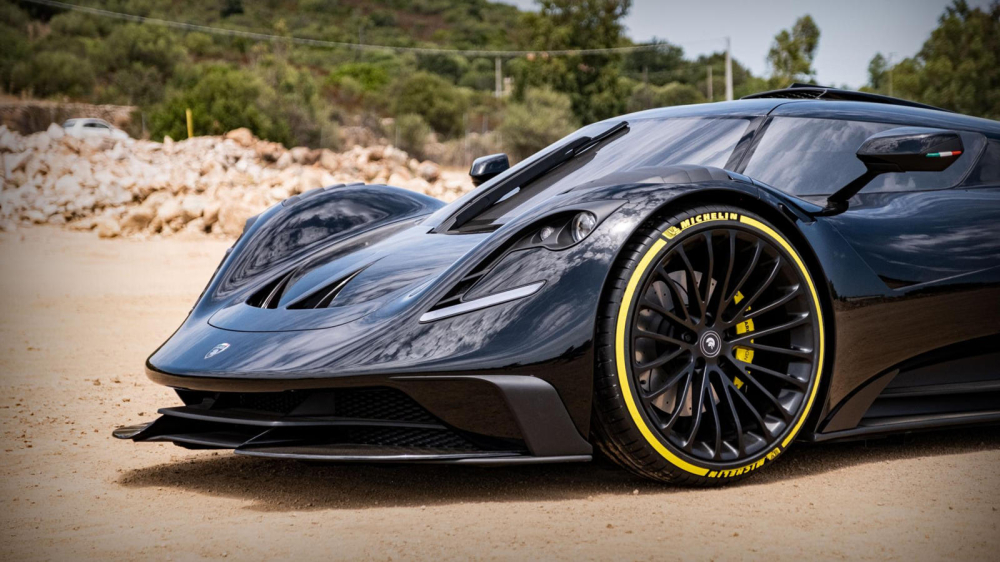 Ares S Project có tới 705 mã lực, mạnh hơn 200 mã lực so với C8 Corvette thường