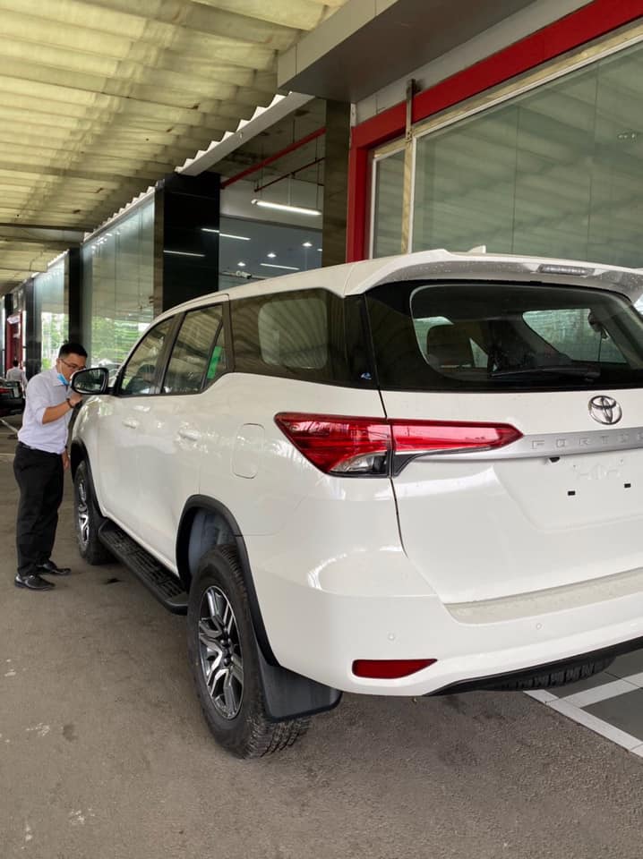 Toyota Fortuner 2020 vẫn sẽ có 4 phiên bản được lắp ráp trong nước, có thêm bản Legender cao cấp giống Thái Lan Toyota Fortuner 2020 vẫn sẽ có 4 phiên bản được lắp ráp trong nước, có thêm bản Legender cao cấp giống Thái Lan