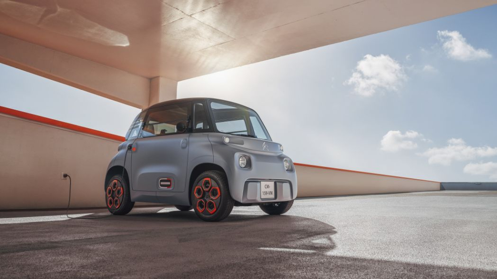 Citroen Ami chỉ có 1 màu sắc là xanh dương Citroen Ami chỉ có 1 màu sắc là xanh dương