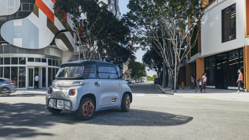 Citroen Ami có thể chạy hết 70 km sau khi được sạc đầy pin Citroen Ami có thể chạy hết 70 km sau khi được sạc đầy pin