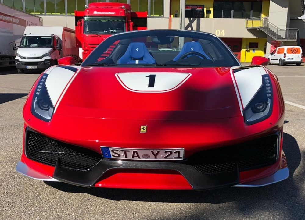 Ferrari 488 Pista Spider Ferrari 488 Pista Spider Nikki Lauda chỉ có một chiếc trên thế giới