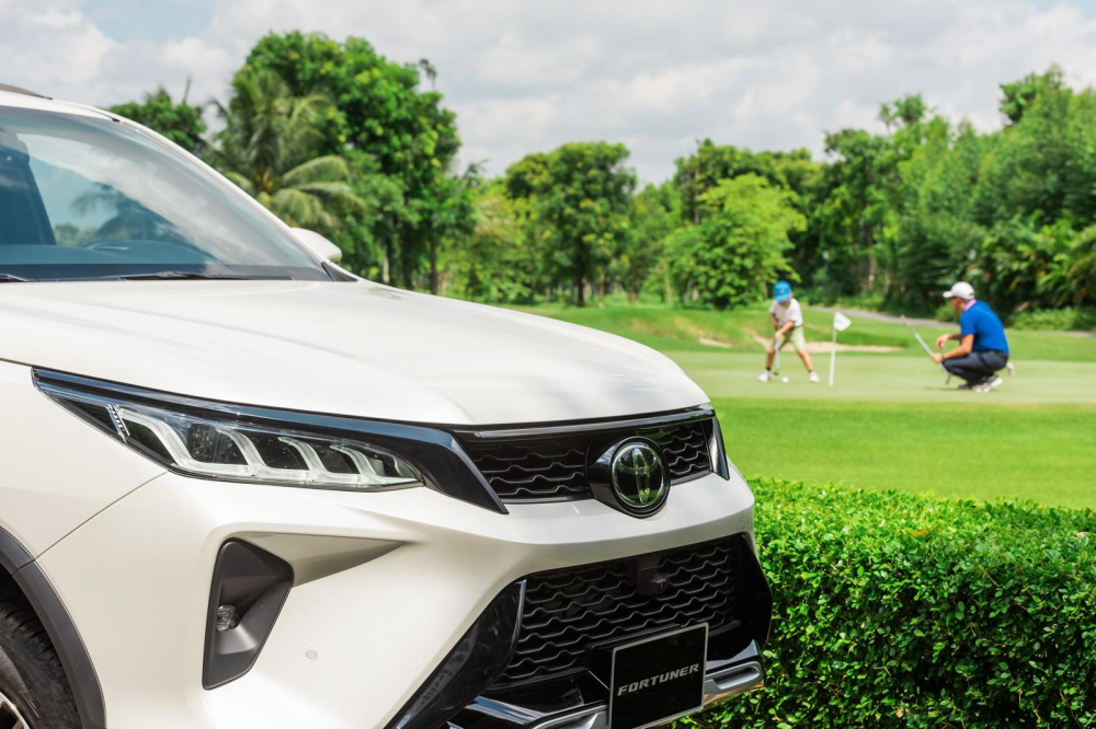 Phiên bản Legender của Toyota Fortuner 2020 sẽ có ngoại thất thể thao, hầm hố hơn bản thường Phiên bản Legender của Toyota Fortuner 2020 sẽ có ngoại thất thể thao, hầm hố hơn bản thường