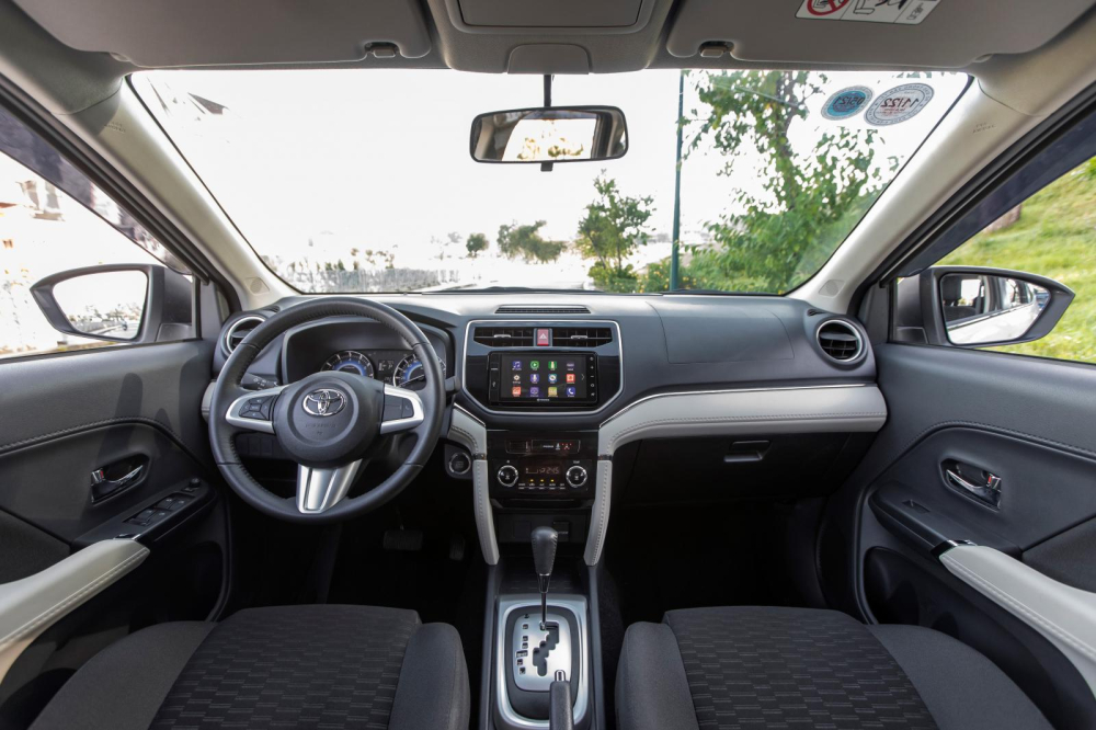 Nội thất có ghế bọc nỉ là điểm trừ của Toyota Rush Nội thất có ghế bọc nỉ là điểm trừ của Toyota Rush