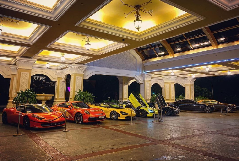 3 chiếc McLaren 720S vào chung một khung hình