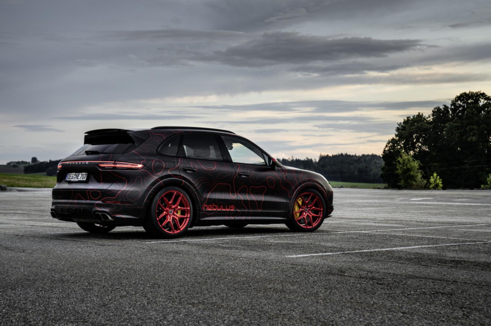 Phía sau của Porsche Cayenne độ bởi Nebulus Phía sau của Porsche Cayenne độ bởi Nebulus