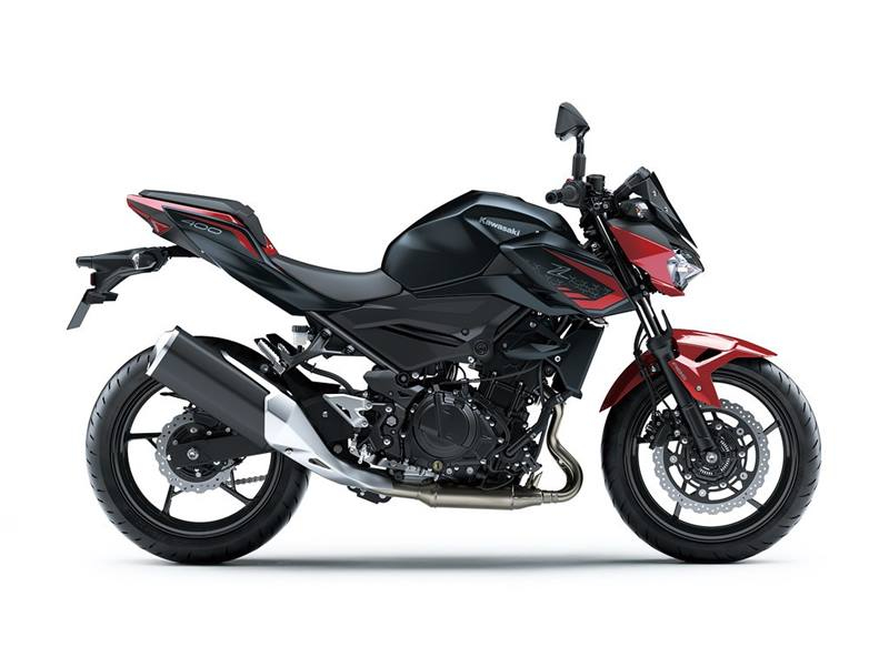 Màu đỏ đen trên Kawasaki Z400 2021