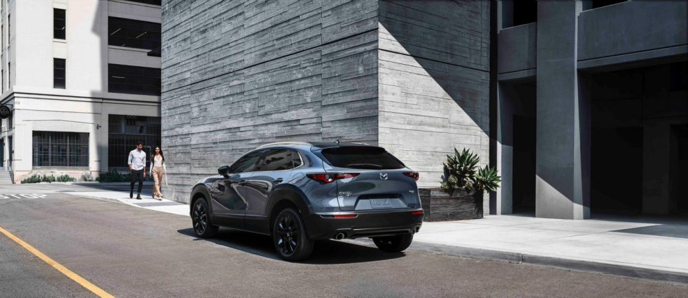 Mazda CX-30 Turbo 2021 được trang bị v&agrave;nh 18 inch m&agrave;u đen