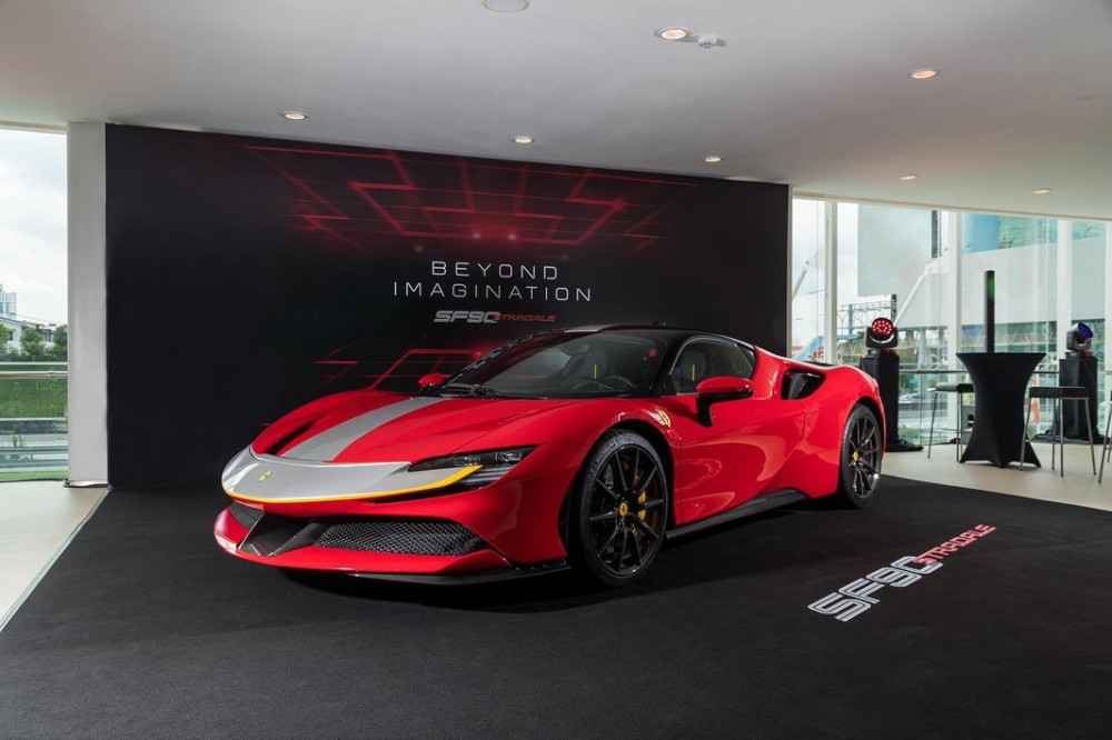 Kh&aacute;m ph&aacute; đại l&yacute; Ferrari ch&iacute;nh h&atilde;ng ở Malaysia trong buổi ra mắt si&ecirc;u xe SF90 Stradale