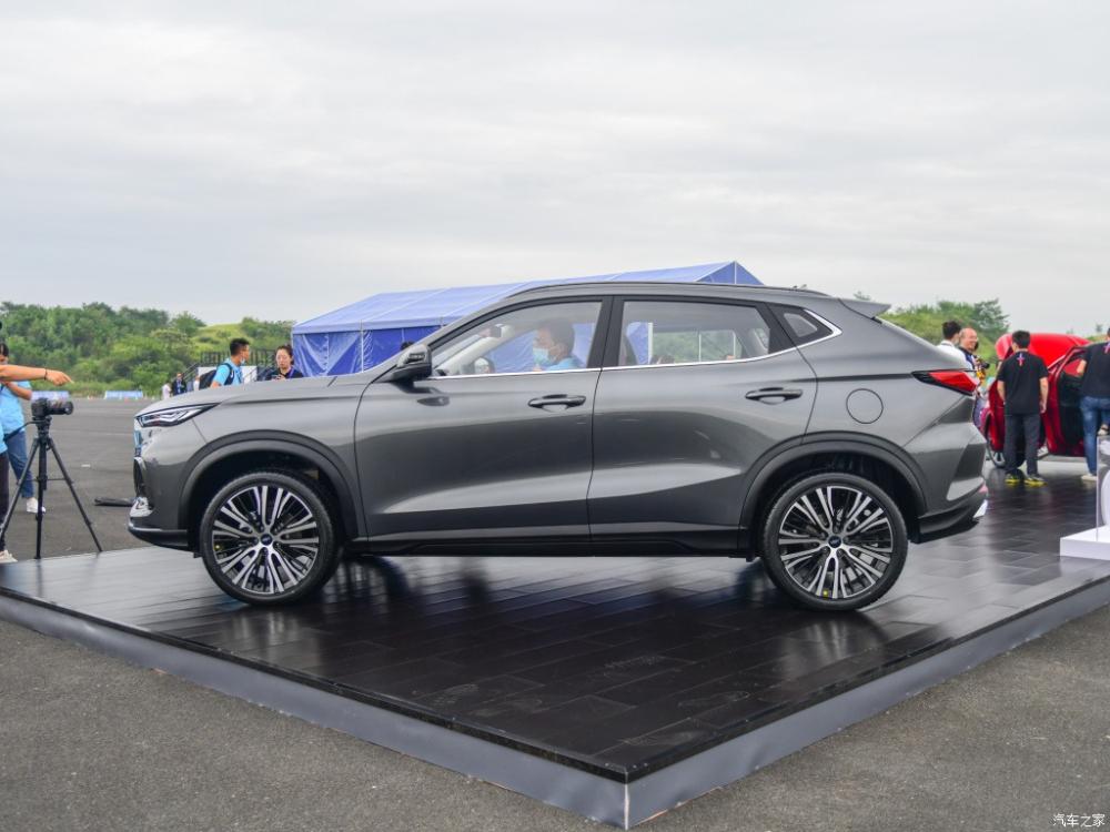 Oshan X5 sẽ c&oacute; v&agrave;i bản m&agrave;u kh&aacute;c biệt
