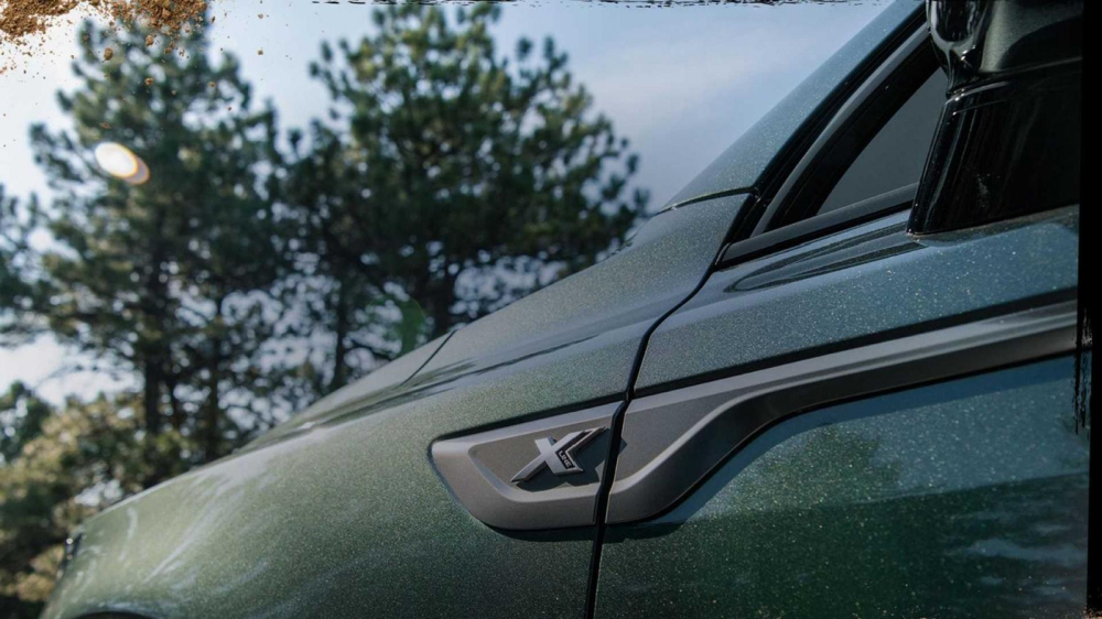 Kia Sorento X-Line 2021 sở hữu màu sơn xanh lục