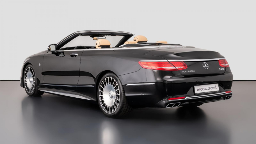 Chiếc Mercedes-Maybach S650 Cabrio có giá gần 8,5 tỷ đồng Chiếc Mercedes-Maybach S650 Cabrio có giá gần 8,5 tỷ đồng