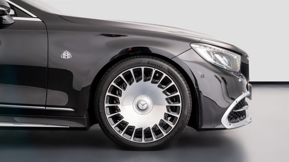 Sau 3 năm, Mercedes-Maybach S650 Cabrio chẳng những không mất giá mà còn đắt hơn lúc mới Sau 3 năm, Mercedes-Maybach S650 Cabrio chẳng những không mất giá mà còn đắt hơn lúc mới