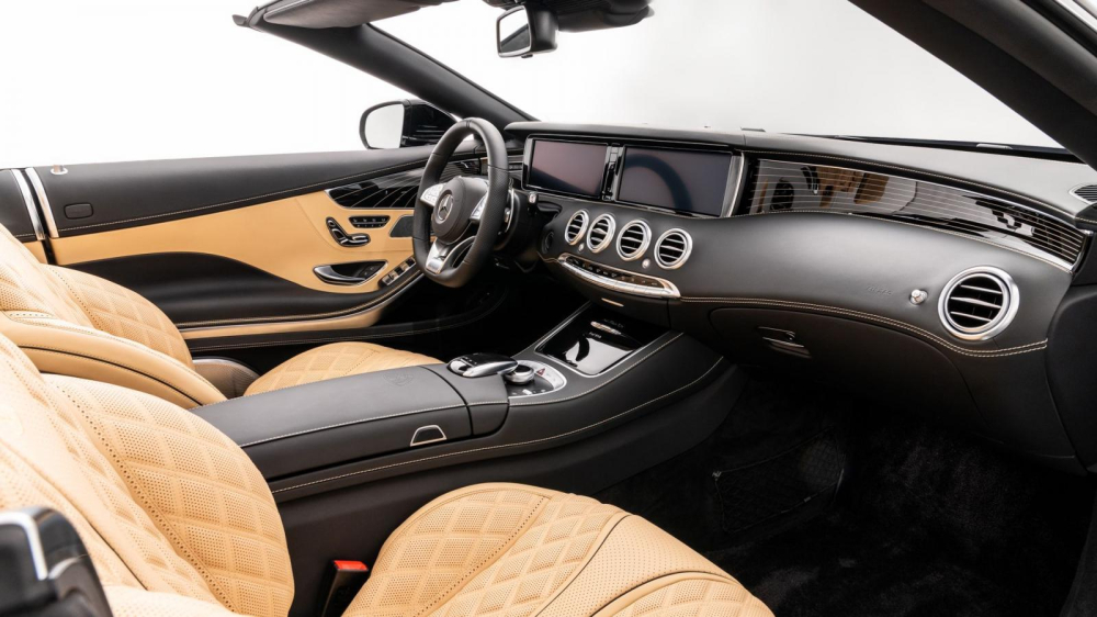 Nội thất bên trong Mercedes-Maybach S650 Cabrio Nội thất bên trong Mercedes-Maybach S650 Cabrio