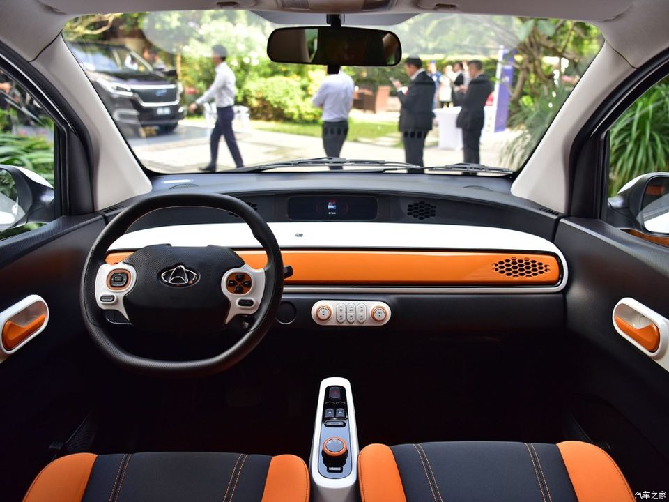 Nội thất b&ecirc;n trong Oshan Neo II