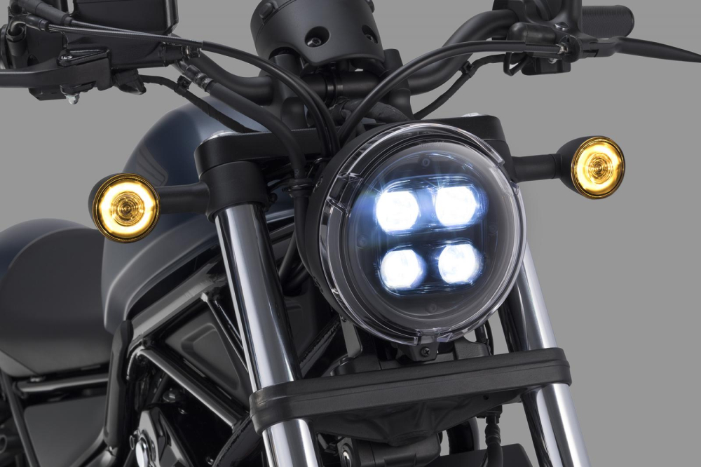 Hệ thống chiếu sáng của Honda Rebel 500 đã được nâng cấp công nghệ LED Hệ thống chiếu sáng của Honda Rebel 500 đã được nâng cấp công nghệ LED