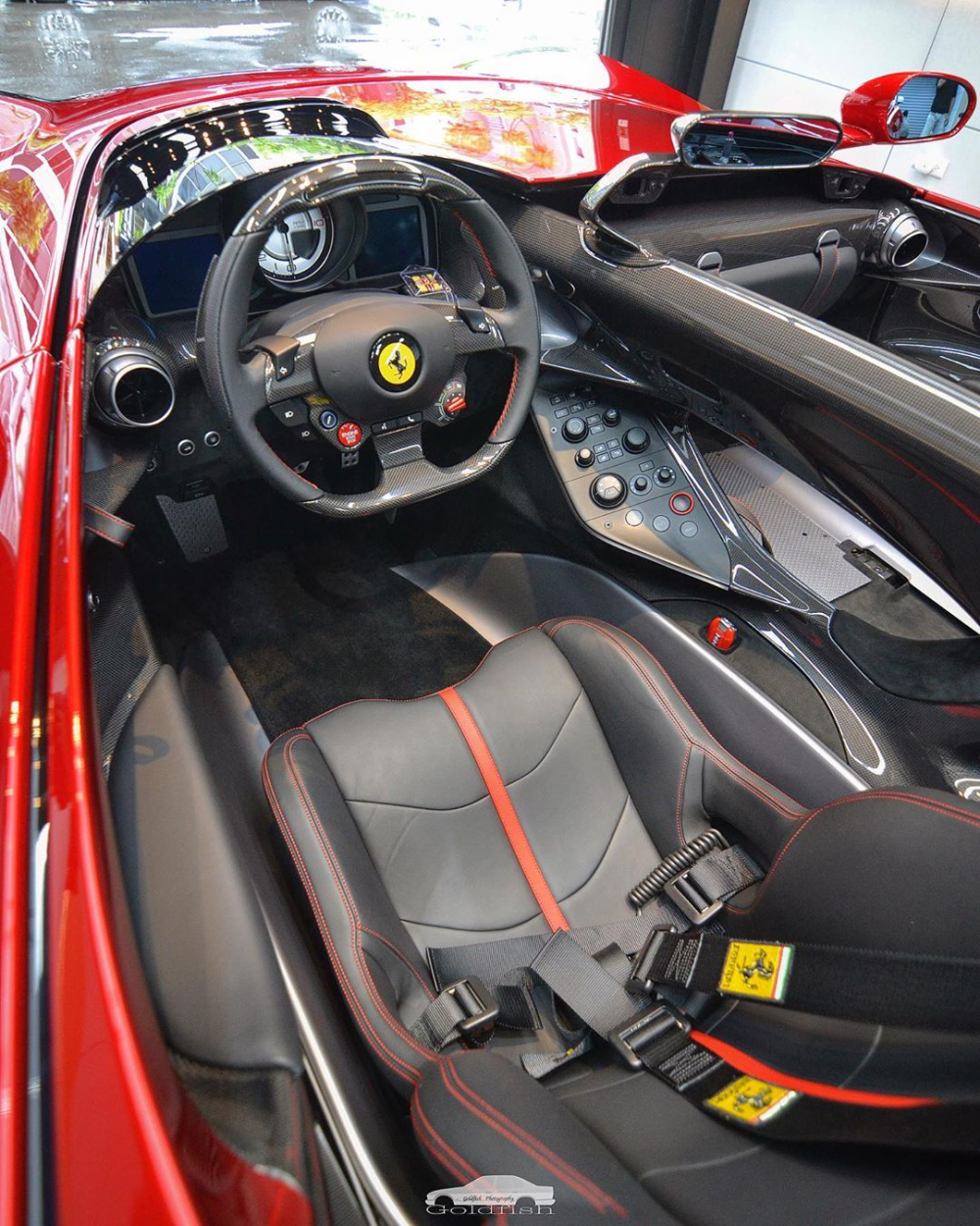 Nội thất một chỗ ngồi của siêu xe Ferrari Monza SP1 đầu tiên cập bến Đài Loan Nội thất một chỗ ngồi của siêu xe Ferrari Monza SP1 đầu tiên cập bến Đài Loan