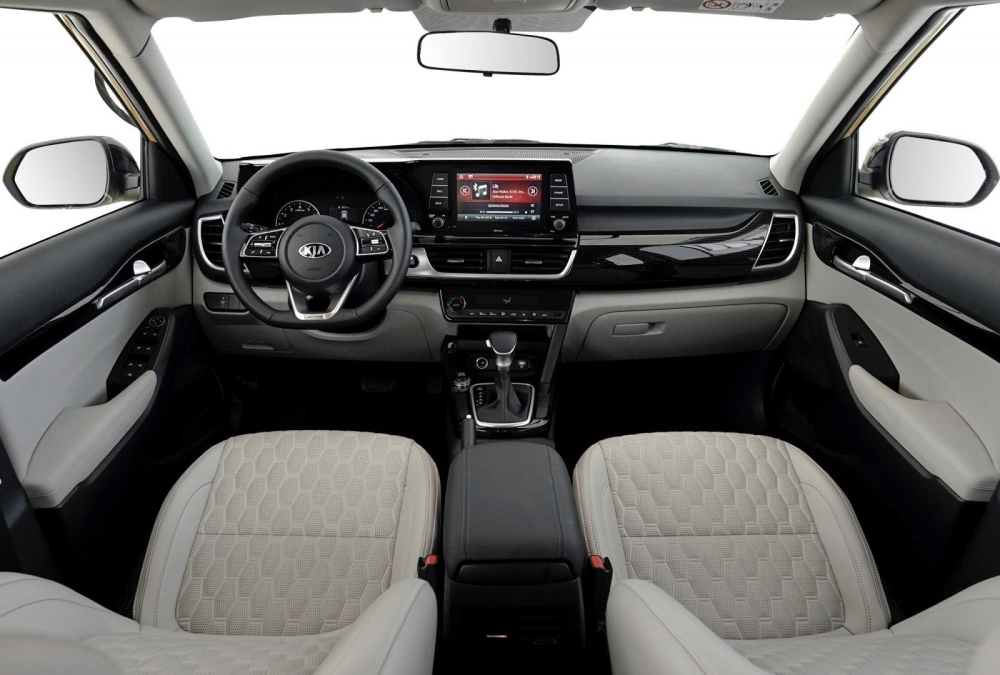 Hiện tại, một số đại lý còn có sẵn Kia Seltos phiên bản Luxury để giao ngay cho khách hàng
