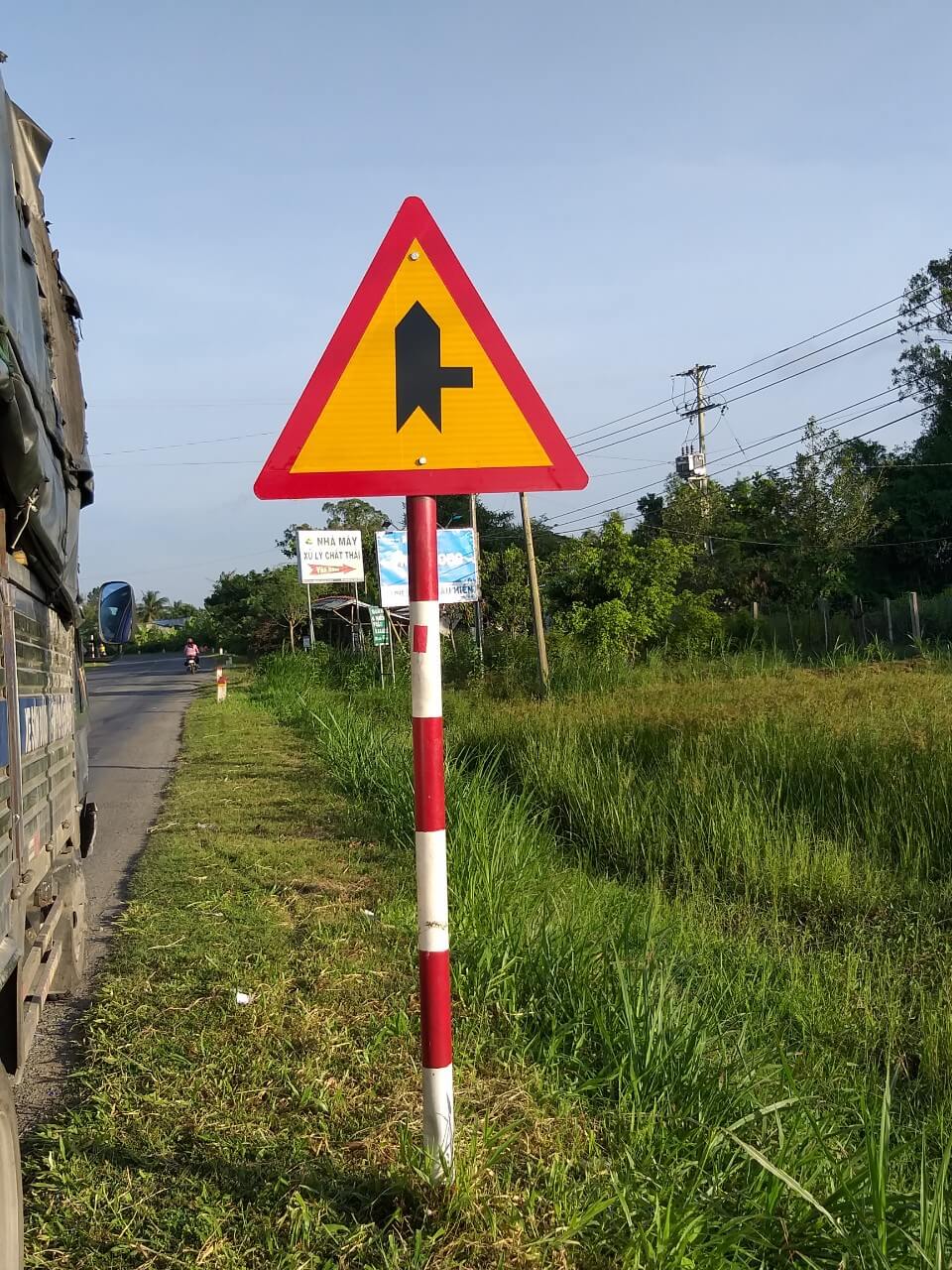 Biển báo nguy hiểm
