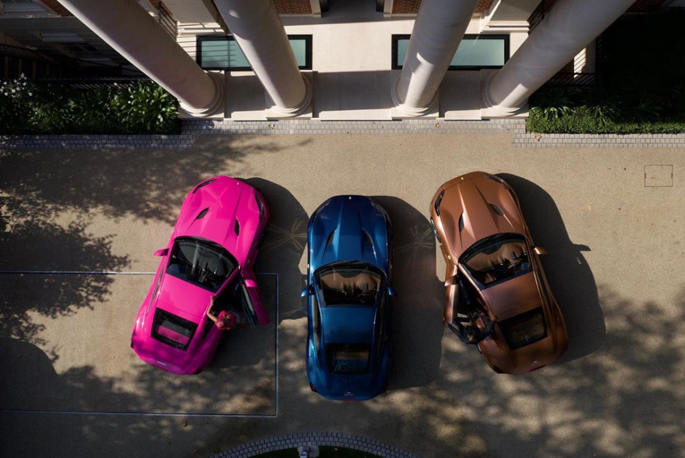Bộ 3 si&ecirc;u xe mui trần Ferrari Portofino m&agrave; tỷ ph&uacute; dầu mỏ Femi Otedola mua tặng cho 3 c&ocirc; con g&aacute;i