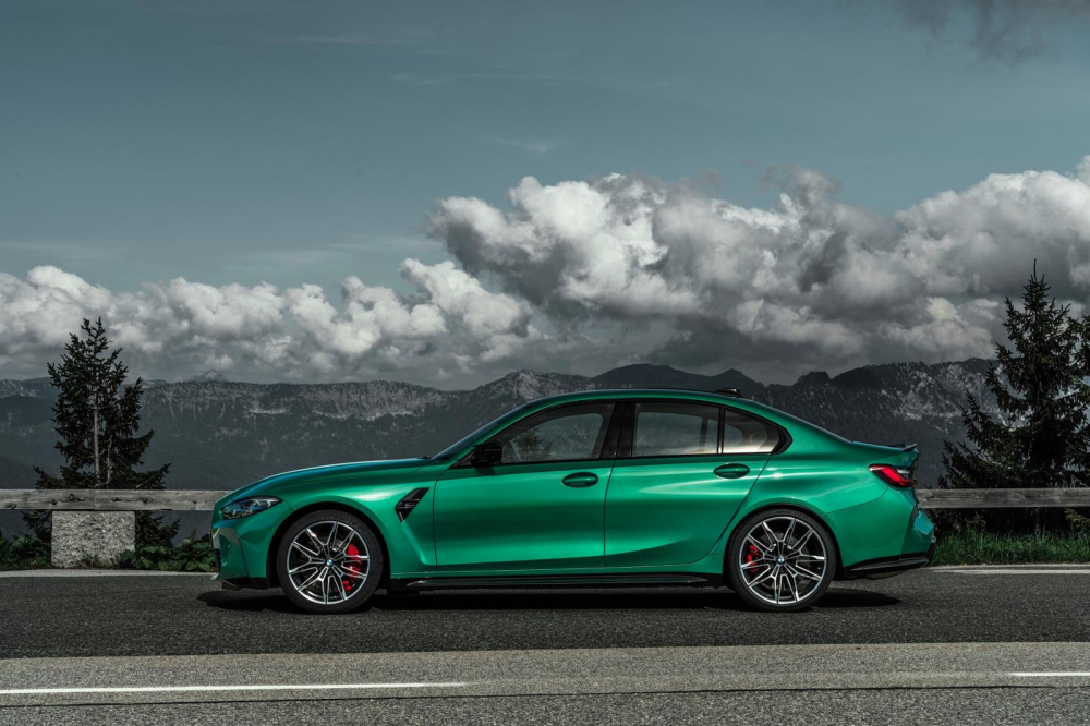 Thiết kế bên sườn của BMW M3 2021 Thiết kế bên sườn của BMW M3 2021