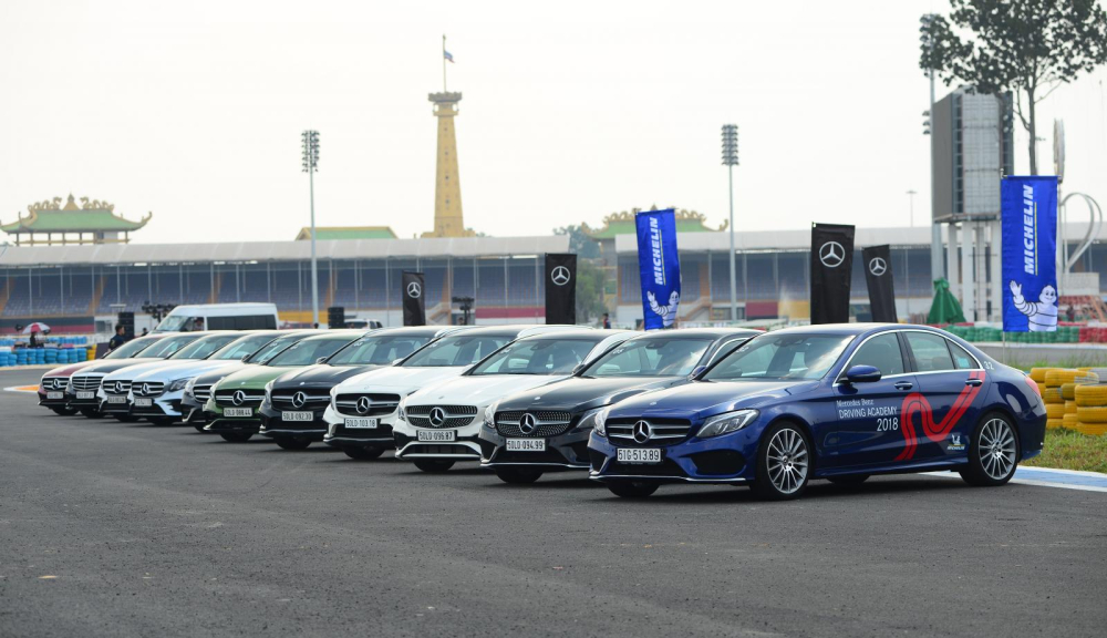 Mercedes-Benz Việt Nam sẽ đem tới 30 mẫu xe cho kh&aacute;ch h&agrave;ng trải nghiệm