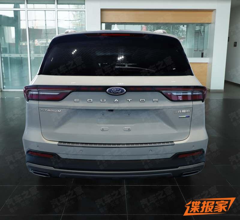 Thiết kế đuôi xe của Ford Equator mới Thiết kế đuôi xe của Ford Equator mới