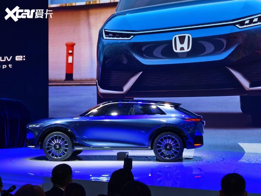Honda SUV e: có kích thước khá lớn Honda SUV e: có kích thước khá lớn