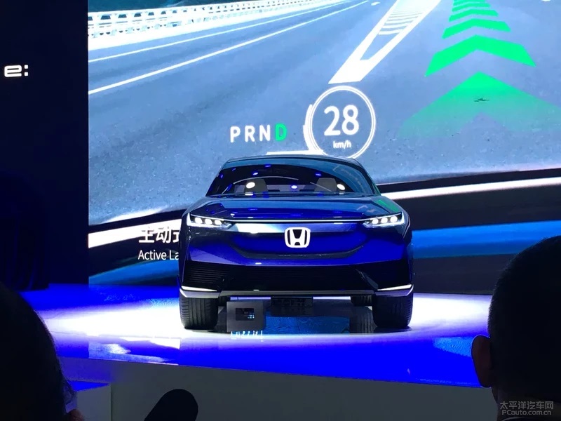 Cận cảnh thiết kế đầu xe của Honda SUV e: Cận cảnh thiết kế đầu xe của Honda SUV e: