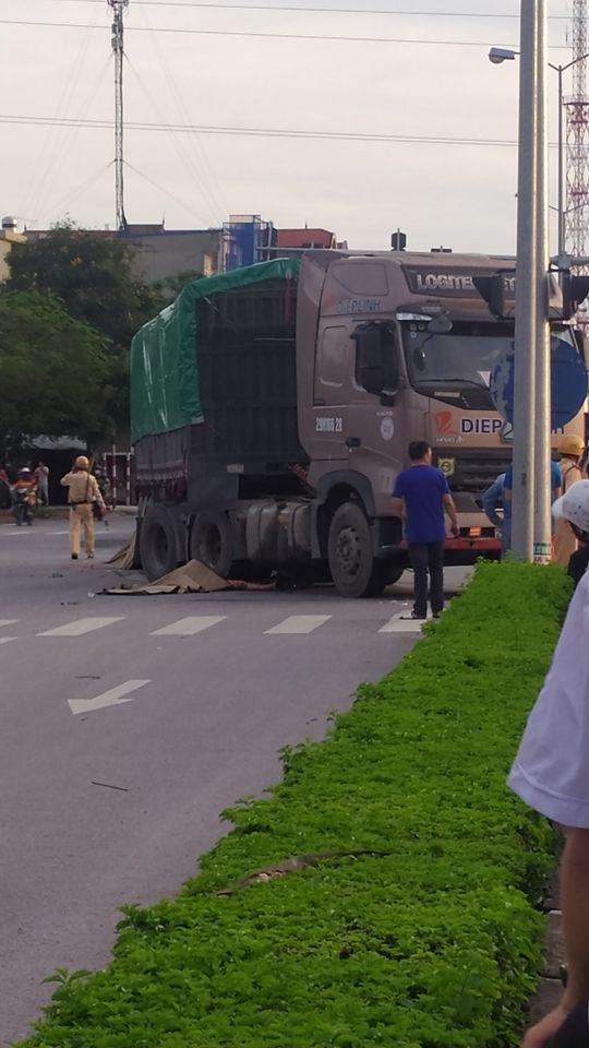 Hiện trường vụ tai nạn thương t&acirc;m