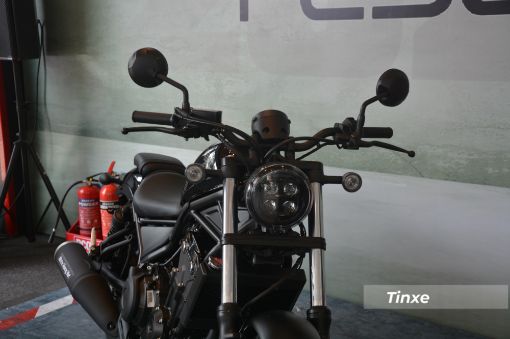 Phần đầu xe của Honda Rebel 500 cá tính hơn qua bản nâng cấp này