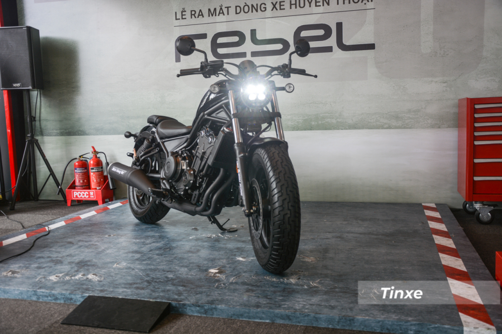 Mẫu xe kiểu dáng Bobber đặc trưng đầy phòng khoáng và mạnh mẽ của Honda là Rebel 500 đã có phiên bản nâng cấp với những thay đổi tưởng chừng đơn giản nhưng lại giúp xe hoà nhập vào thị trường hiện nay.