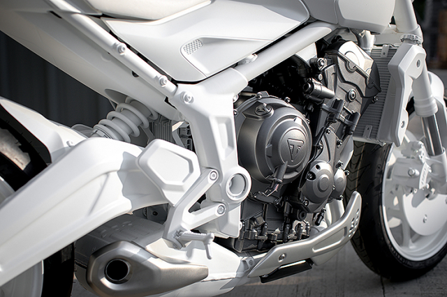 Trident sẽ được sử dụng khối động cơ 3 xy-lanh 675cc từ Triumph