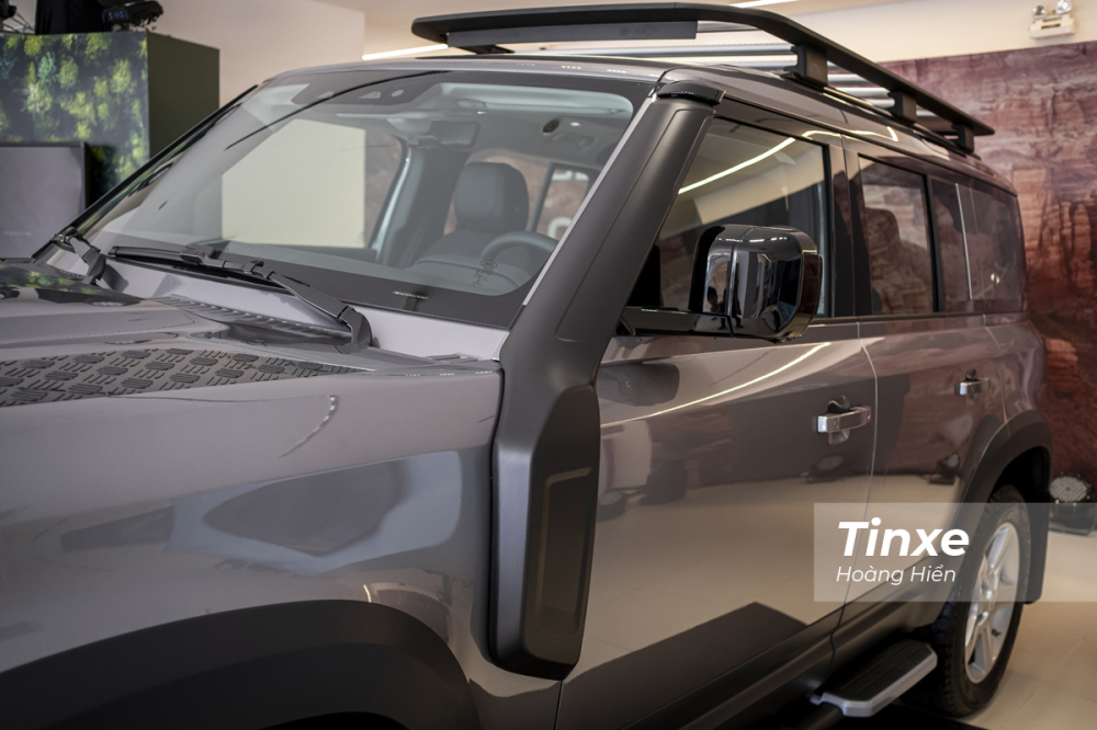Land Rover cung cấp 4 gói trang bị riêng dành cho từng nhu cầu của khách hàng bao gồm gói Đô thị, gói Thám hiểm, gói Phiêu lưu và gói Đồng quê. Land Rover cung cấp 4 gói trang bị riêng dành cho từng nhu cầu của khách hàng bao gồm gói Đô thị, gói Thám hiểm, gói Phiêu lưu và gói Đồng quê.