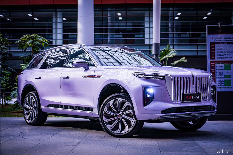 Hồng Kỳ E-HS9 được mệnh danh là Rolls-Royce Cullinan của Trung Quốc Hồng Kỳ E-HS9 được mệnh danh là Rolls-Royce Cullinan của Trung Quốc