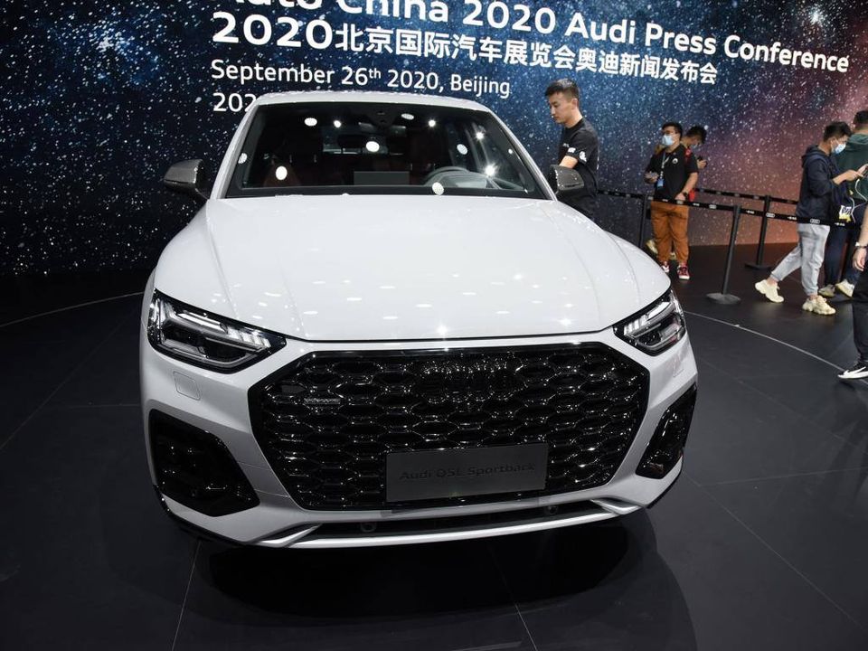 Cận cảnh thiết kế đầu xe của Audi Q5L Sportback 2021