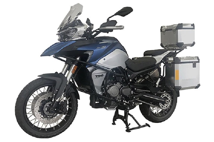 QJ SRT 750 được xem là phiên bản nội địa Trung Quốc của mẫu Benelli TRK 800 QJ SRT 750 được xem là phiên bản nội địa Trung Quốc của mẫu Benelli TRK 800