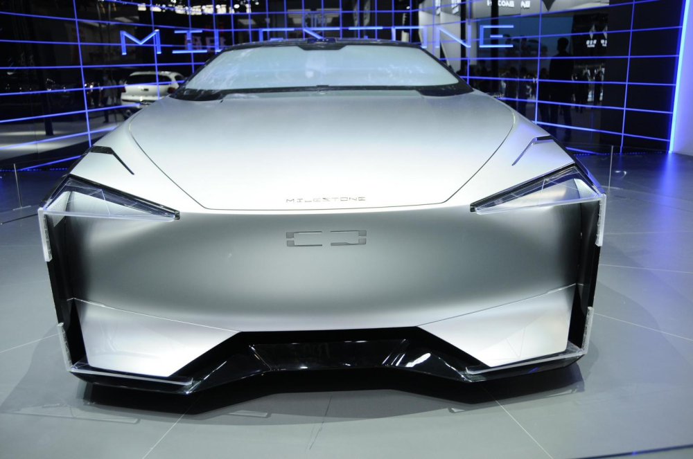 Trực điện đầu xe của mẫu concept Qoros Milestone