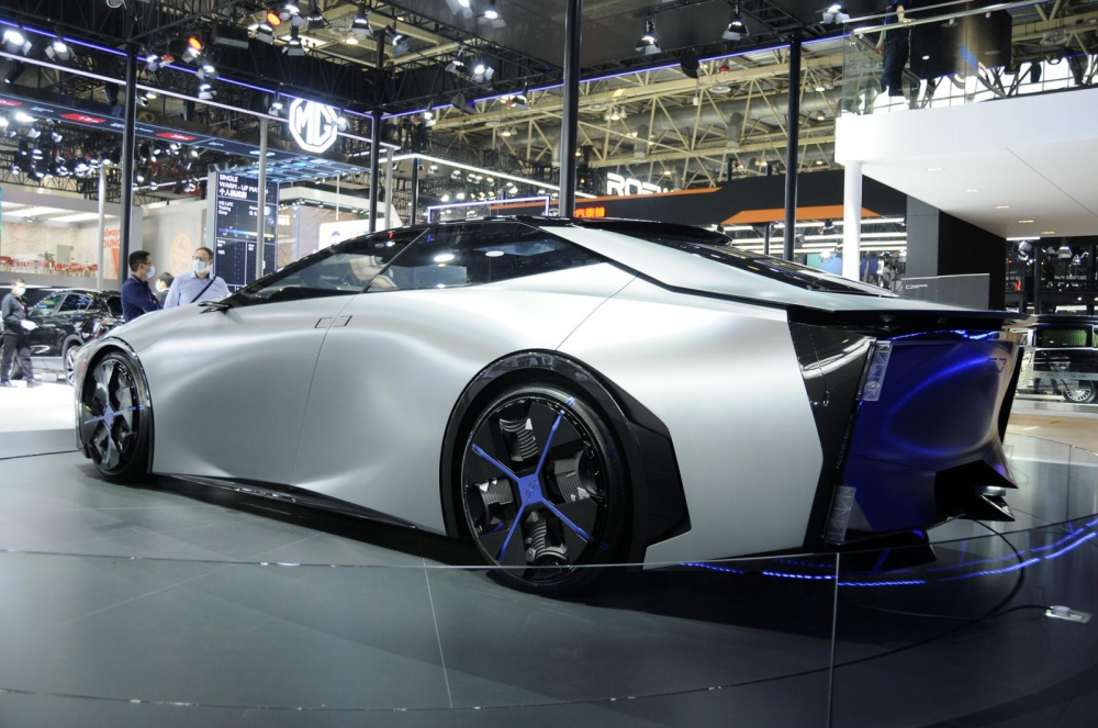 Phía sau của mẫu concept Qoros Milestone