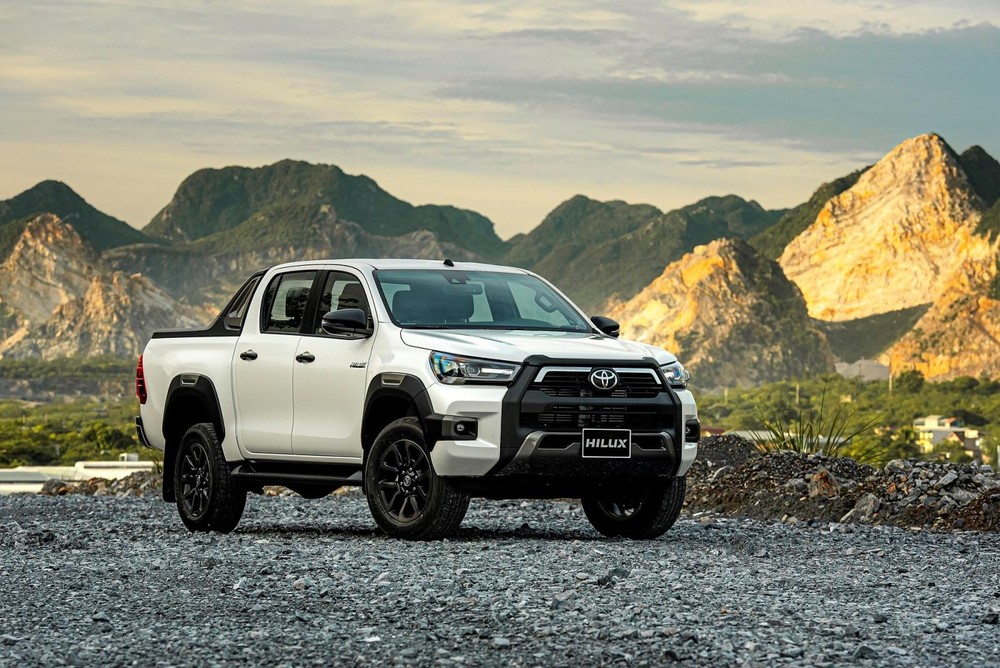 Toyota Hilux 2020 mới ra mắt Việt Nam