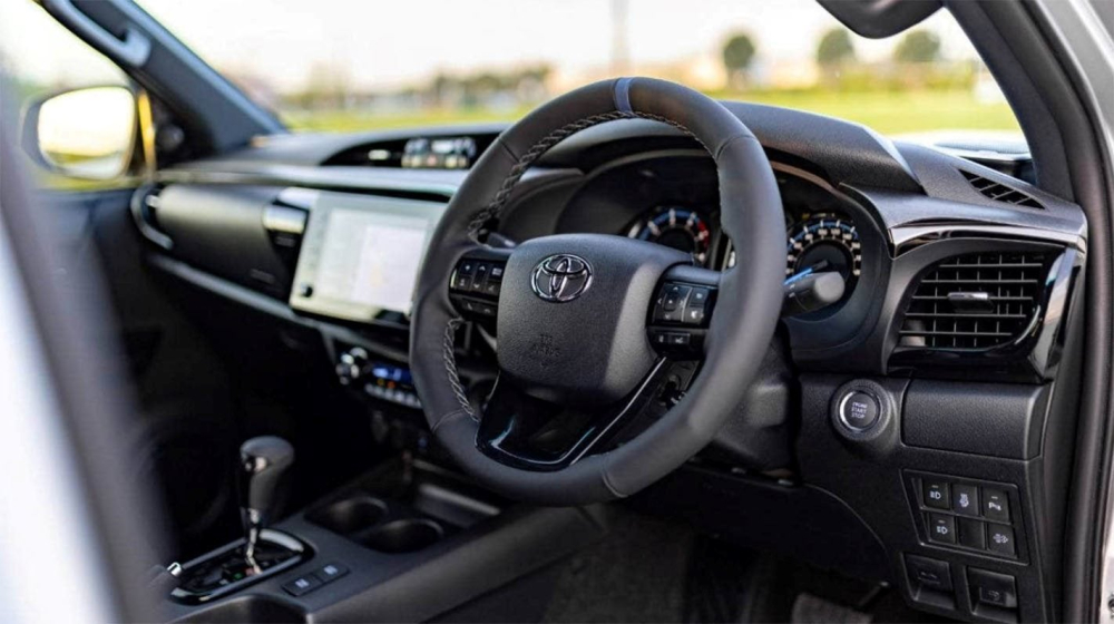 Nội thất bên trong Toyota Hilux Mako 2021