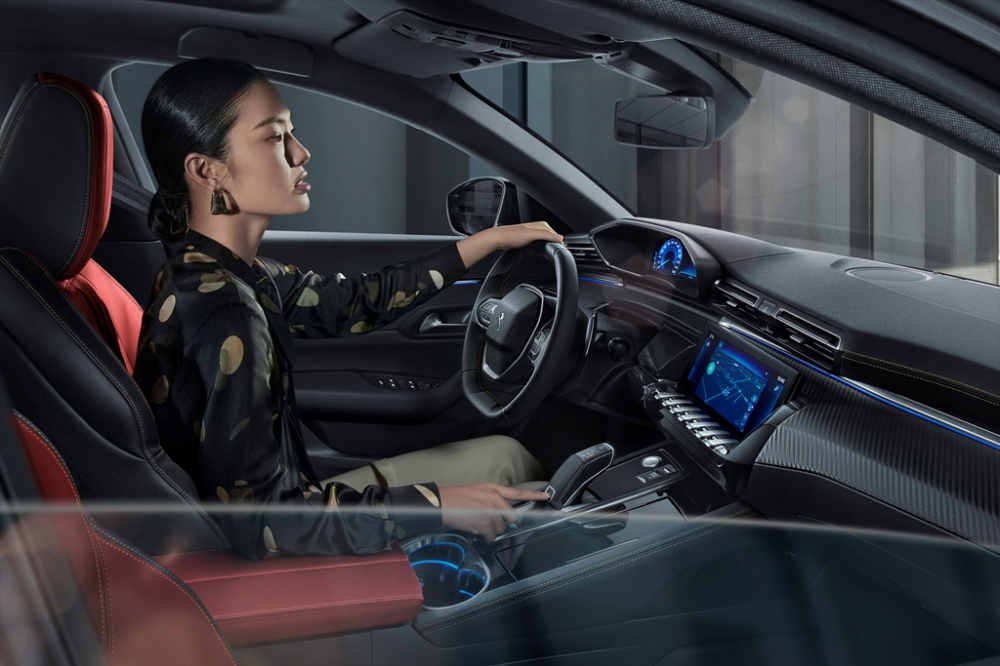 Peugeot 508 L Performance 400 THP 2021 được trang bị nội thất vừa rộng rãi vừa hiện đại