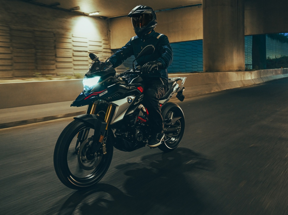 BMW G310 GS 2021 trang bị đèn pha LED mới