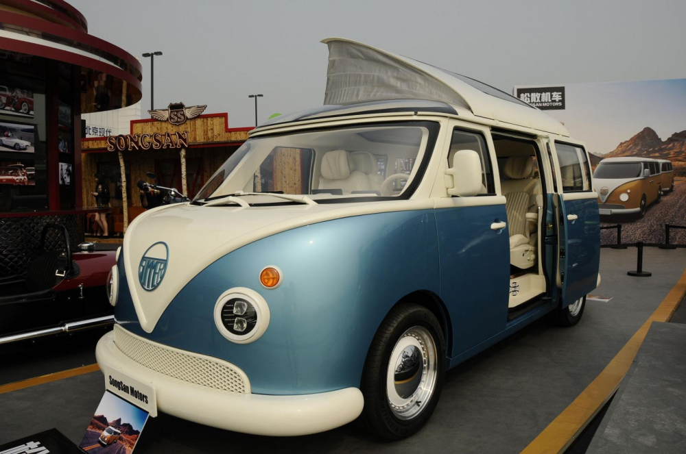 Songsan Motors Summer là mẫu minivan mang diện mạo giống hệt Volkswagen T1 kinh điển